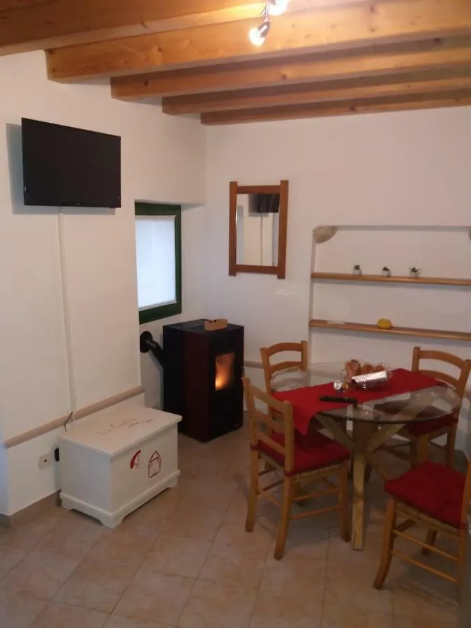 La Casetta Tra Il Garda E La Montagna Villa Caprino Veronese